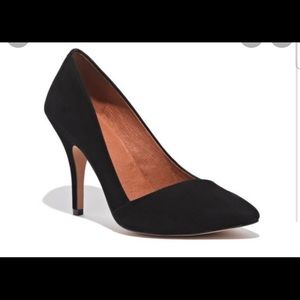 Madewell black pointed suede heel size 7